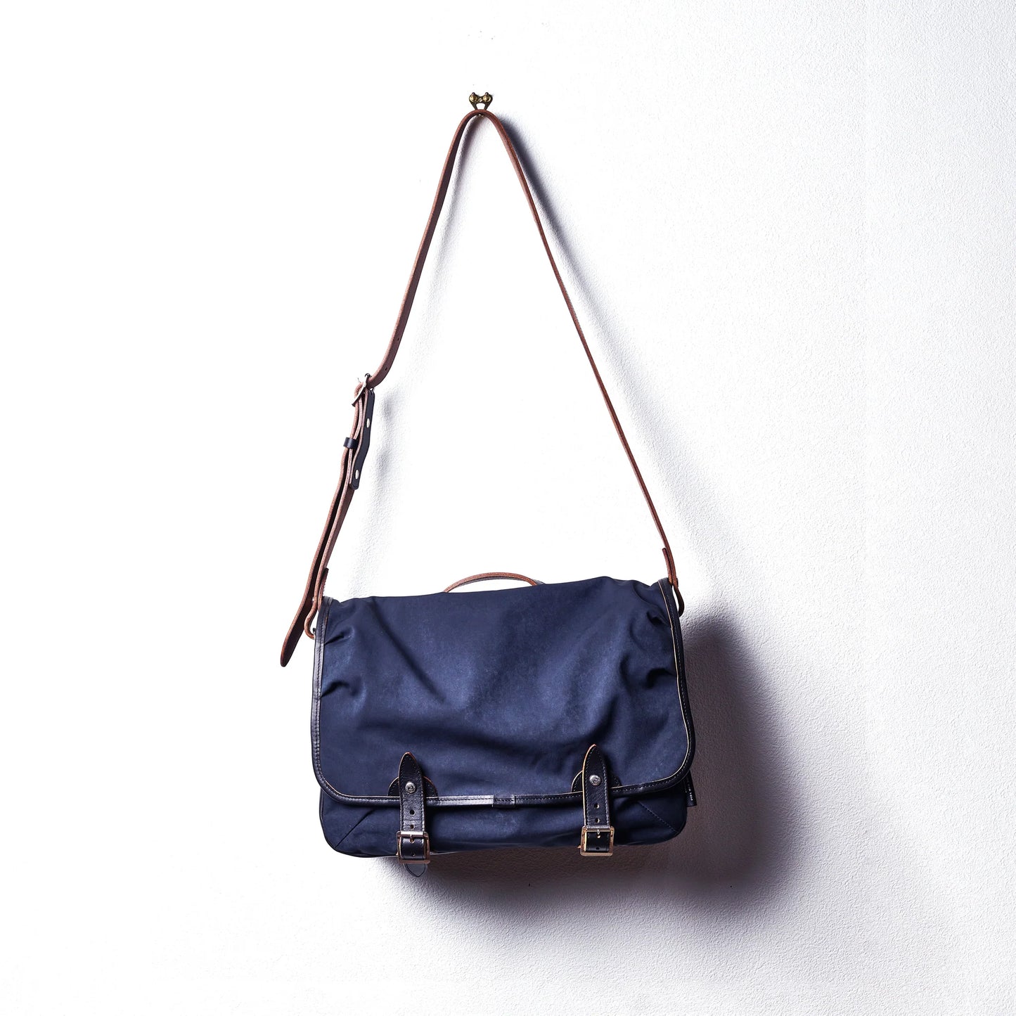 Released on March 14  / 3.14(土) 正午店頭販売 SATCHEL BAG LARGE  (NAVY)