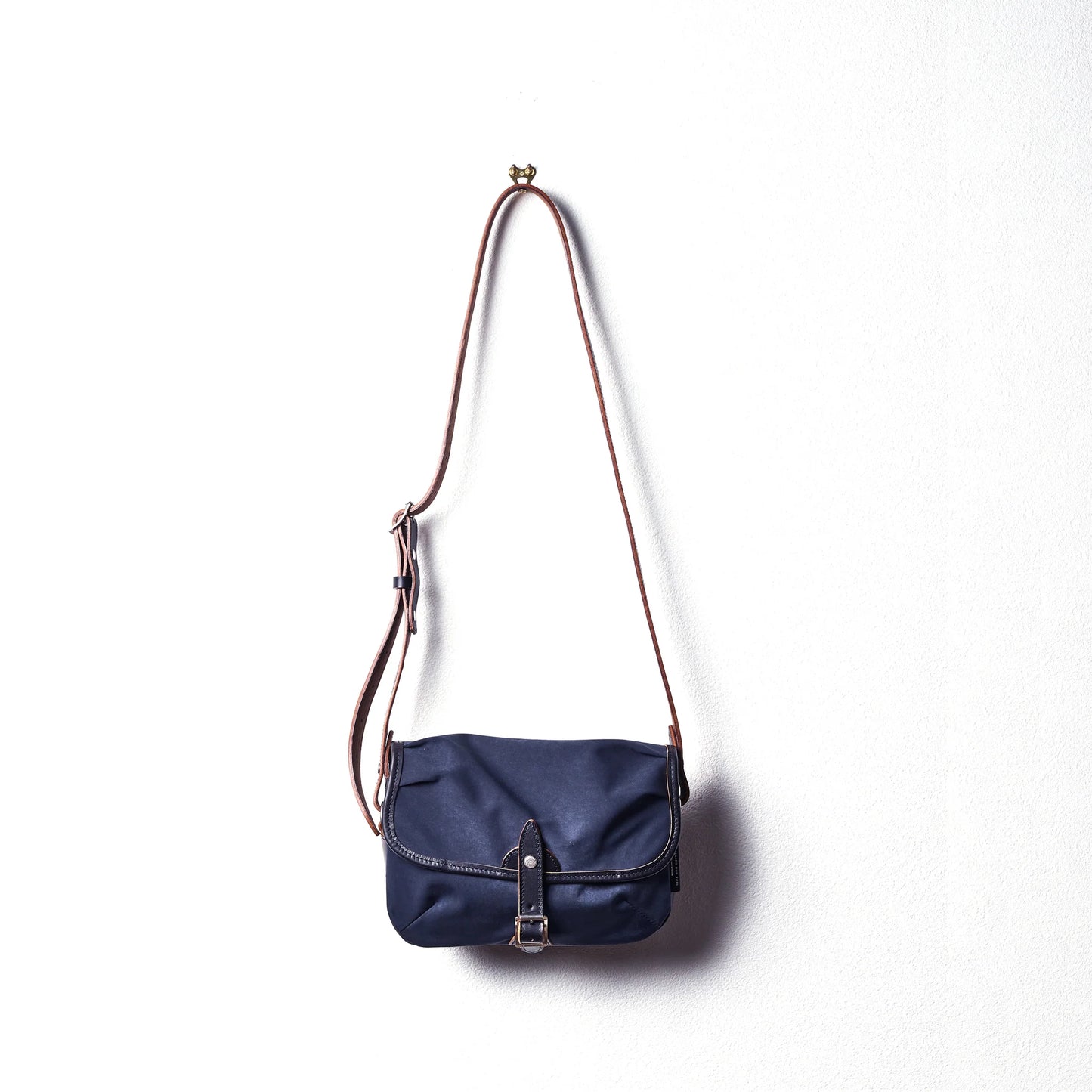 Released on March 14  / 3.14(土) 正午店頭販売 SATCHEL BAG MINI (NAVY)