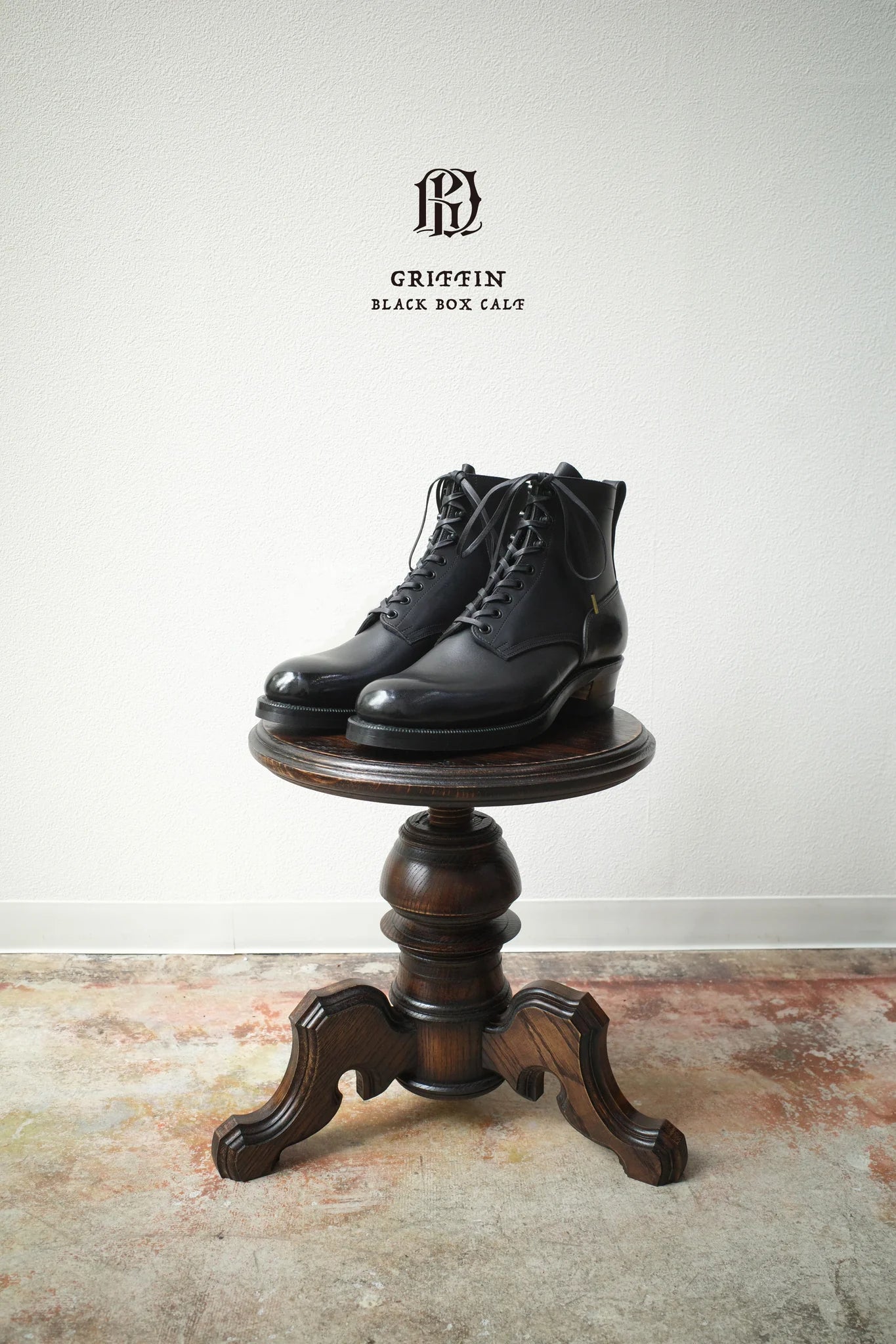 Released on May 9  / 5.9(土) 名古屋店頭発売 GRIFFIN (BLACK BOX CALF)