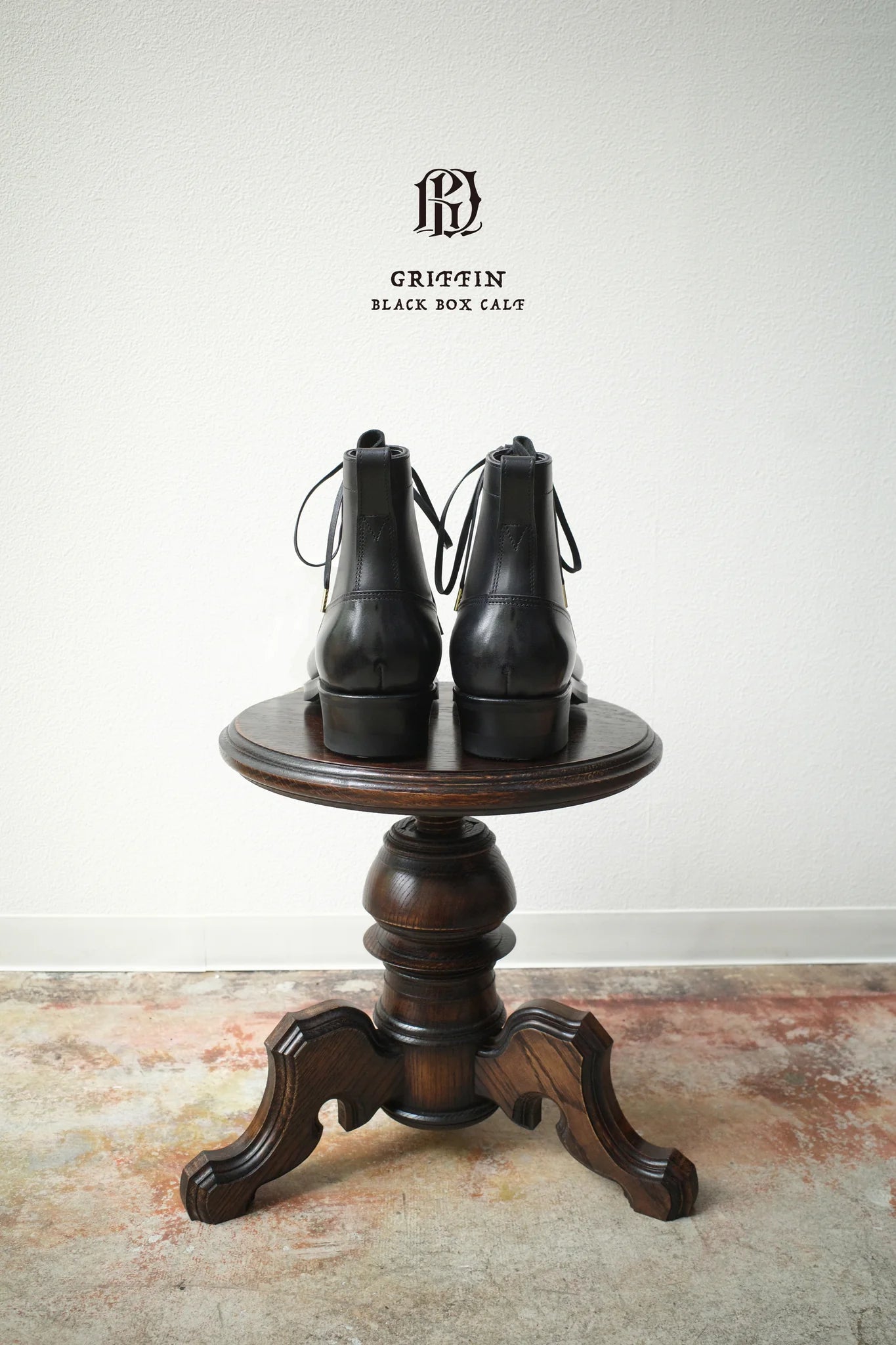 Released on May 9  / 5.9(土) 名古屋店頭発売 GRIFFIN (BLACK BOX CALF)